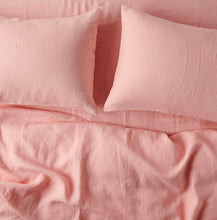 Load image into Gallery viewer, Kip & Co scallop shell linen single quilt cover