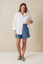 Load image into Gallery viewer, CERES OVERSIZED SHIRT IN WHITE