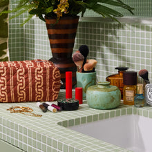 Load image into Gallery viewer, EARL VESSEL - ARTICHOKE