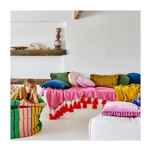 Load image into Gallery viewer, Fiesta Tassle Throw