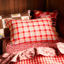 Load image into Gallery viewer, Otis Cotton Pillowcase Set | Poppy