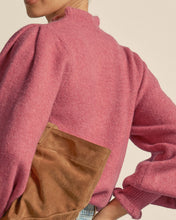 Load image into Gallery viewer, Ascent Knit | Camellia