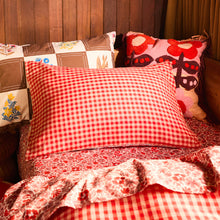 Load image into Gallery viewer, Otis Cotton Pillowcase Set | Poppy