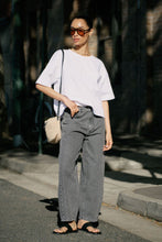 Load image into Gallery viewer, MAGGIE Tapered Barrel Jean | Washed Black