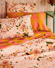 Load image into Gallery viewer, Rose Garden Pillowcase Set