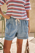 Load image into Gallery viewer, DARCY Relaxed Everyday Short | Mid Washed Blue