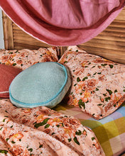 Load image into Gallery viewer, Rose Garden Pillowcase Set