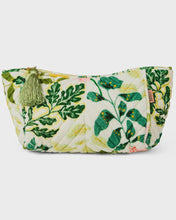 Load image into Gallery viewer, Wander Velvet Toiletry Bag