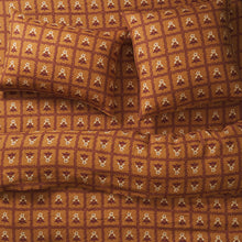 Load image into Gallery viewer, Claire Fitted Sheet | Linen | Queen