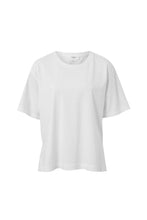 Load image into Gallery viewer, SLOUCHY SPLIT HEM TEE IN VANILLA
