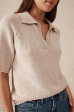 Load image into Gallery viewer, SHORT SLEEVE COLLARD BEACH KNIT IN STRING
