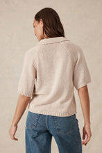 Load image into Gallery viewer, SHORT SLEEVE COLLARD BEACH KNIT IN STRING
