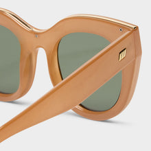 Load image into Gallery viewer, Air Heart Sunglasses | Caramel
