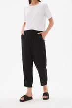 Load image into Gallery viewer, Soft Classic Jogger Pants - Black
