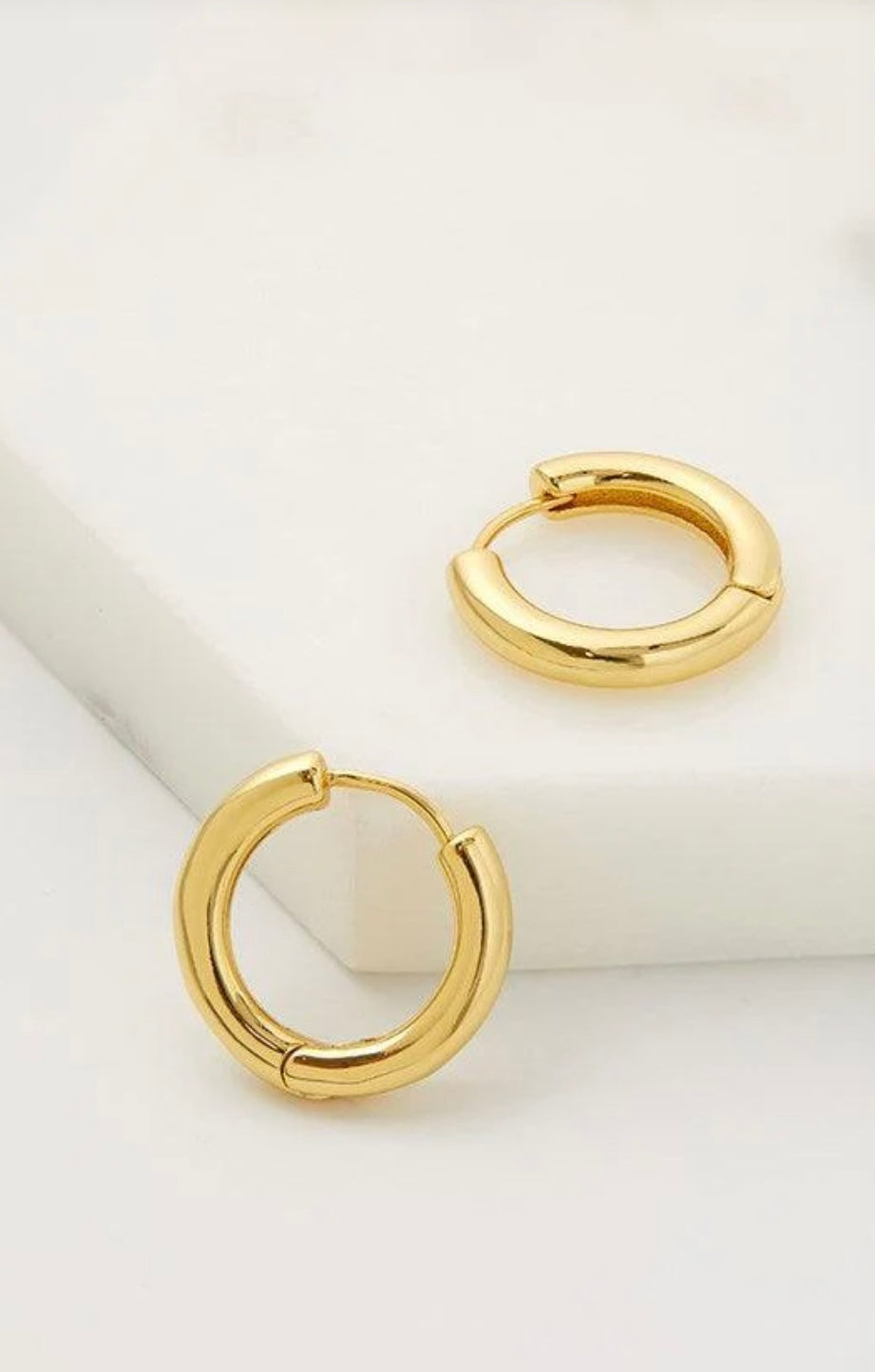 ZAFINO KENDALL HOOP MEDIUM GOLD