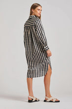 Load image into Gallery viewer, The Avril Popover Shirtdress - French Navy Gingham
