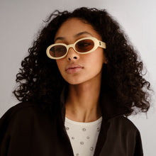 Load image into Gallery viewer, Work It Sunglasses | Ivory

