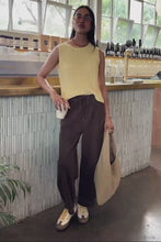 Load and play video in Gallery viewer, JESSIE Barrel Pant | Chocolate
