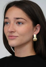 Load image into Gallery viewer, Frankie Earring | Brushed Gold
