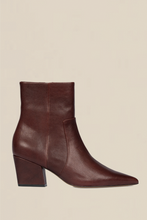 Load image into Gallery viewer, Penchant Boot | Currant Leather
