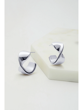 Load image into Gallery viewer, Marnie Hoop | Silver
