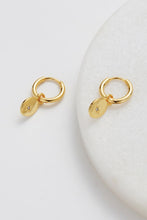 Load image into Gallery viewer, Nala Hoop | Gold
