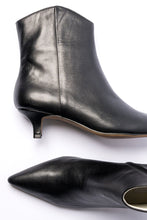 Load image into Gallery viewer, Implicit Boot | Black Leather
