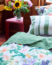 Load image into Gallery viewer, Spring In The Air Quilt Cover | King
