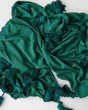 Load image into Gallery viewer, Evergeen Tassle Throw
