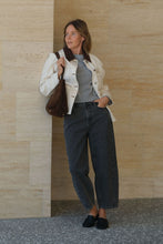 Load image into Gallery viewer, MAGGIE Tapered Barrel Jean | Washed Black
