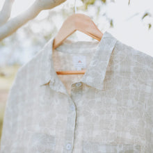 Load image into Gallery viewer, Homestead Harvest Organic Linen Shirt
