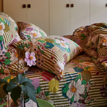 Load image into Gallery viewer, Portofino Linen Pillowcase Set in Pear
